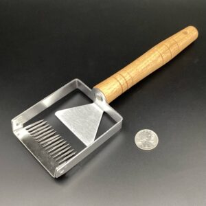 Serbian Scratching Tool