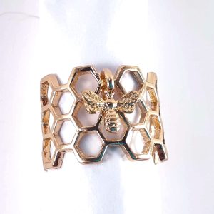 Comb and Bee Ring
