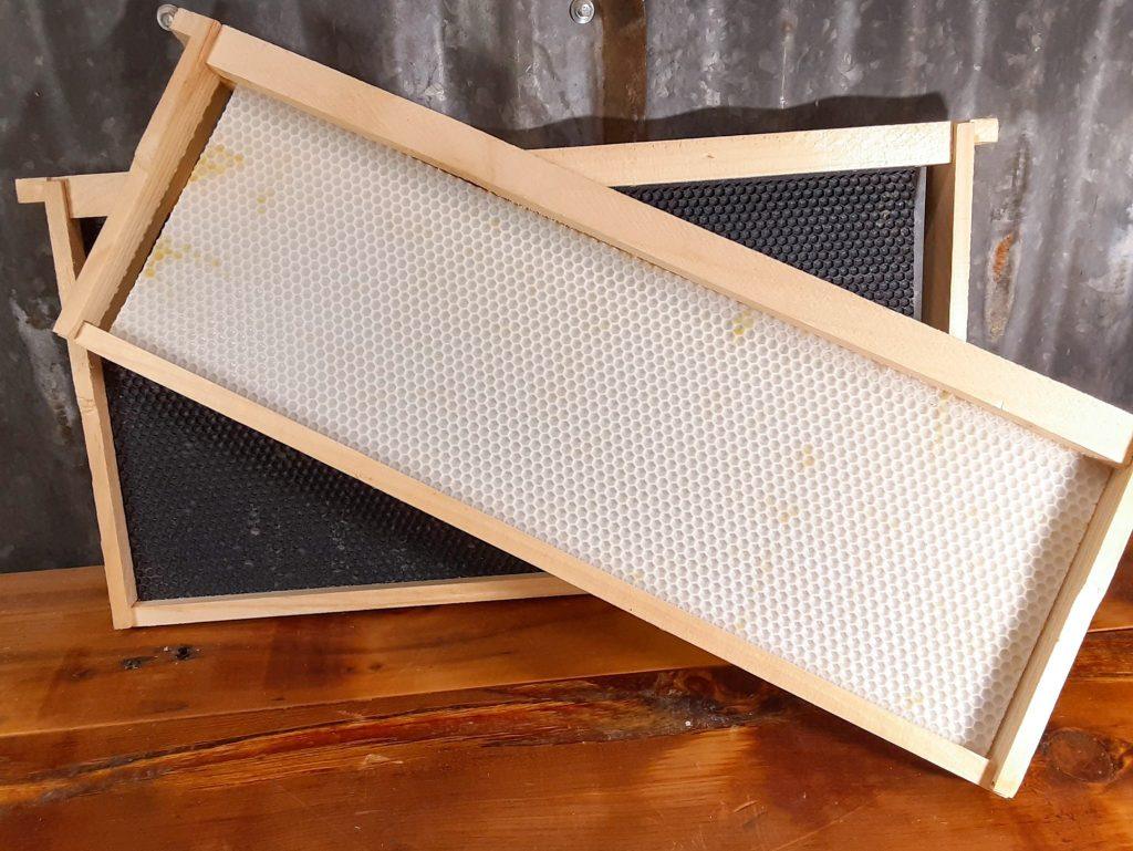 Groove Top / Grooved Bottom Frames W/ Premier Assembled - HappBee Acres ...