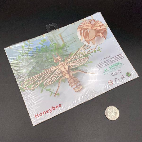 Wood Honeybee Model