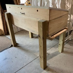 Basic Horizontal Langstroth Long Hive