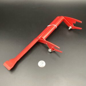 Frame Grip with Scraper for Wood Frames