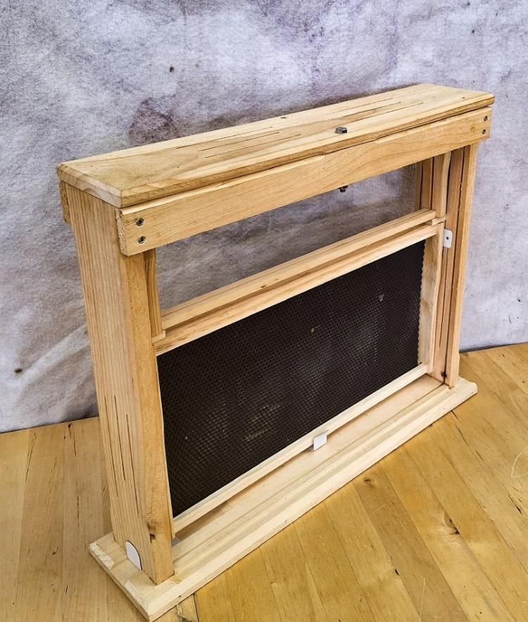 2 Frame Observation Hive