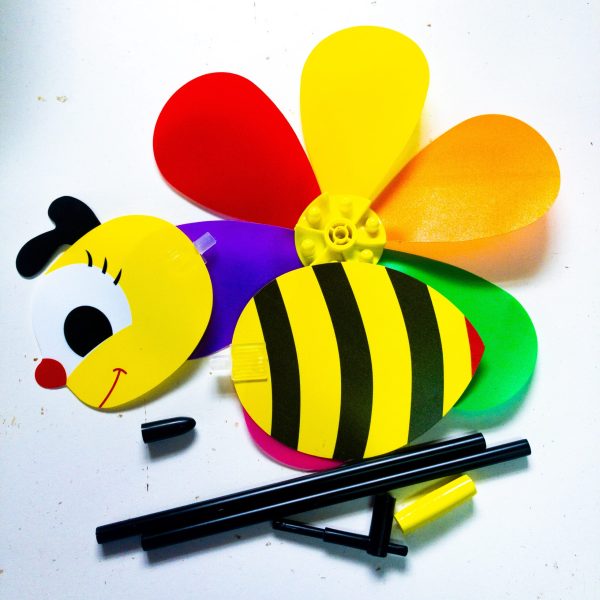 Happy Bee Yard Pinwheel