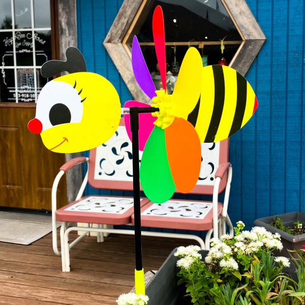Happy Bee Yard Pinwheel