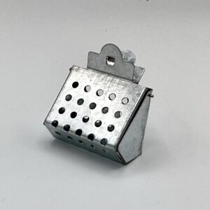 Metal Queen Clip