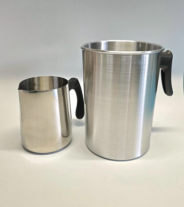 20251022_163502 Wax Pouring Pot