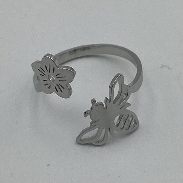 Bee with Flower Ring - Stainless Steel