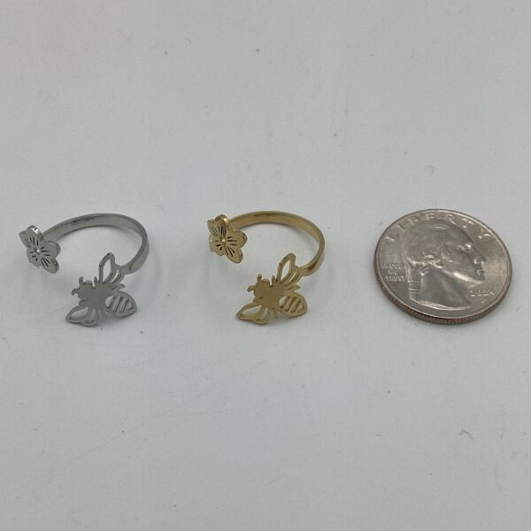 Bee with Flower Ring - Stainless Steel