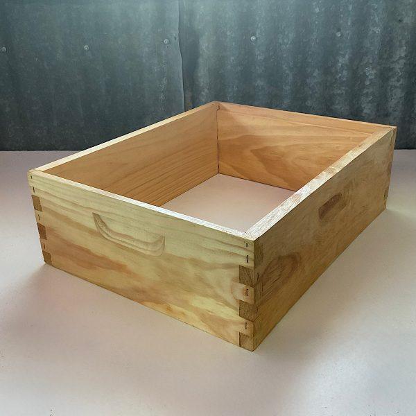 Amish Pine 10 Frame Medium Unassembled