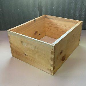 Amish Pine 10 Frame Deep Box Asssembled